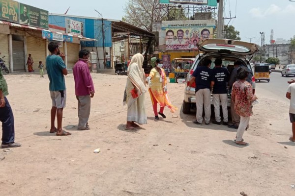 shieldon-security-services-has-conducted-free-food-distribution-to-the-needy-people-on-7th-april-2020-as-a-corona-virus-relief-activity-at-uppal-served-food-for-175-200-no-s-day-2-5B7EF6985-497B-A392-860D-25ADA5B0B191.jpg